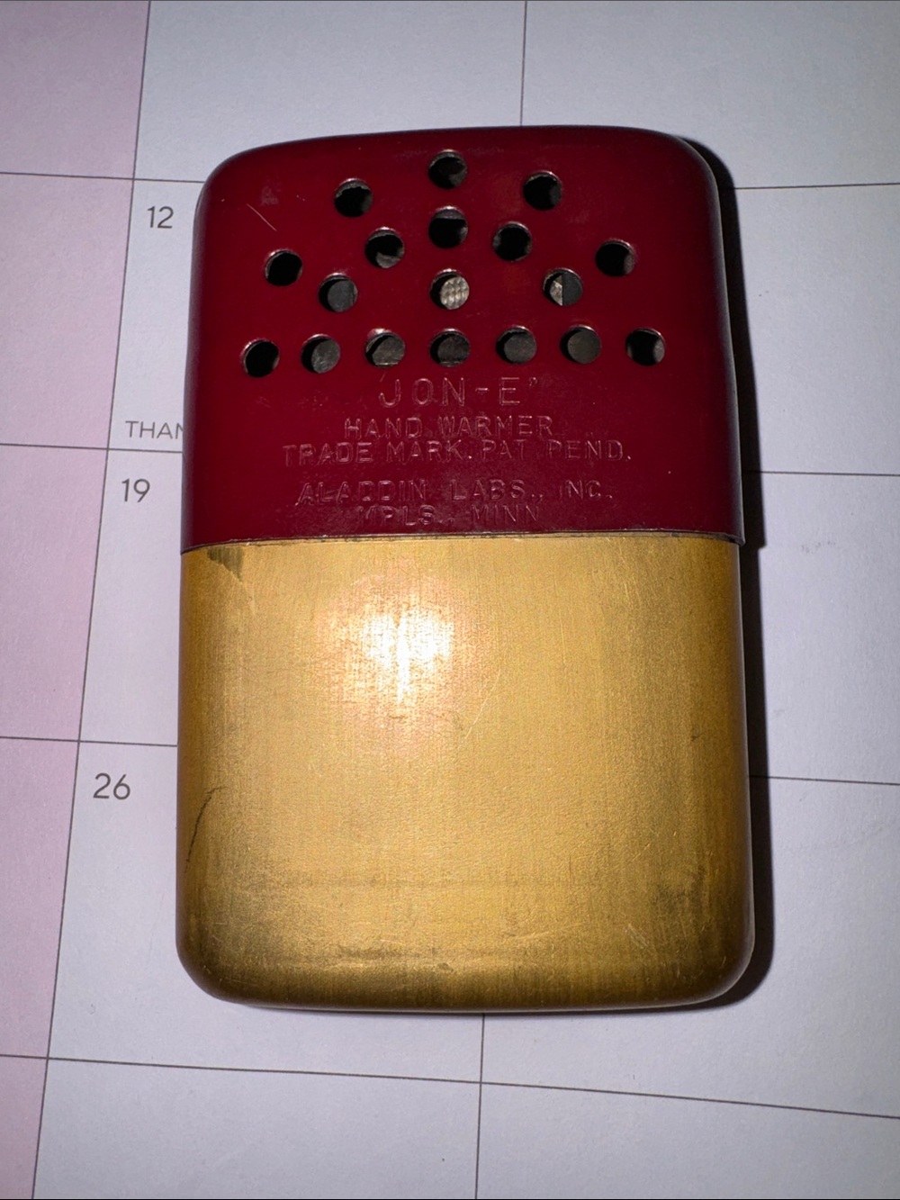 Vintage Jon-E Aladdin Labs Patent Pending 1940’s Brass Body Hand Warmer